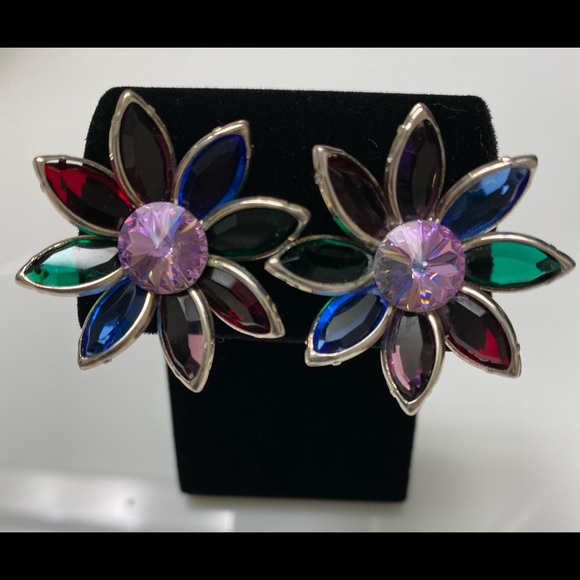 Jewelry - VINTAGE 1980’s MULTICOLOURED CRYSTAL FLOWER EARRINGS FOR PIERCED EARS